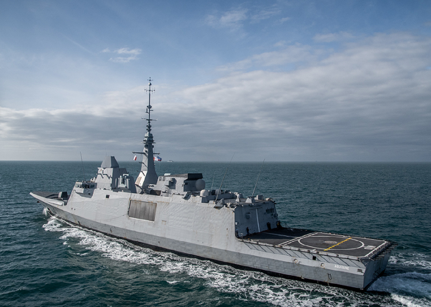 Mer du nord – Participation de la FREMM Aquitaine aux manœuvres de la force navale multinationale de l’OTAN 