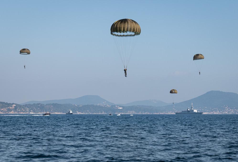 ORION – Exercice d’aérolargage avec les forces spéciales de la Marine nationale