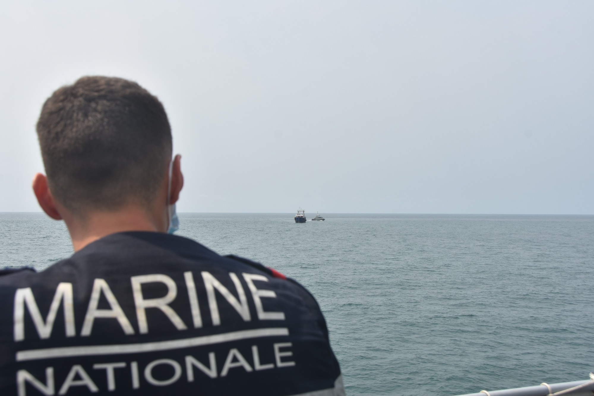 CORYMBE 160 - Interaction avec la Marine gabonaise au large de Libreville