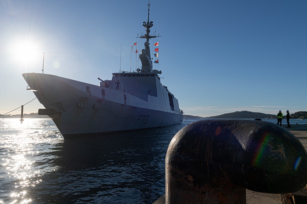 Toulon – L’Aconit appareille pour deux mois de mission en Méditerranée