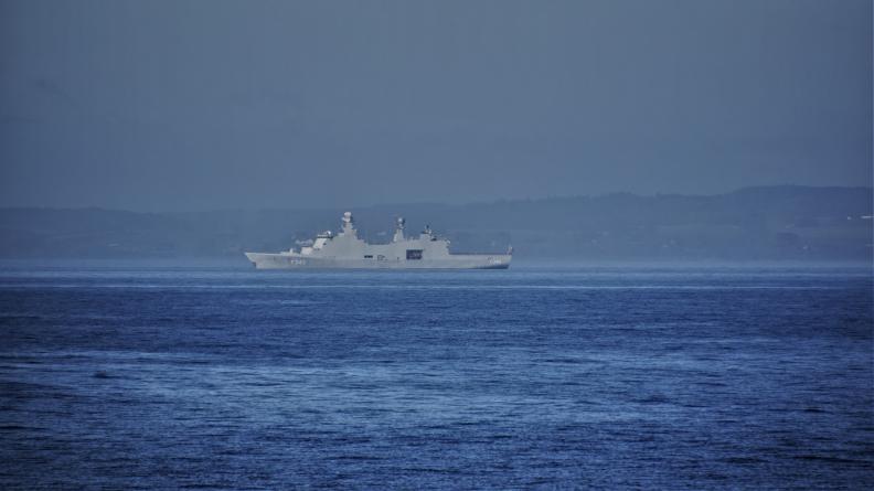 Mer Baltique, la frégate anti-sous-marine Latouche-Tréville en entraînement avec nos alliés de l’OTAN