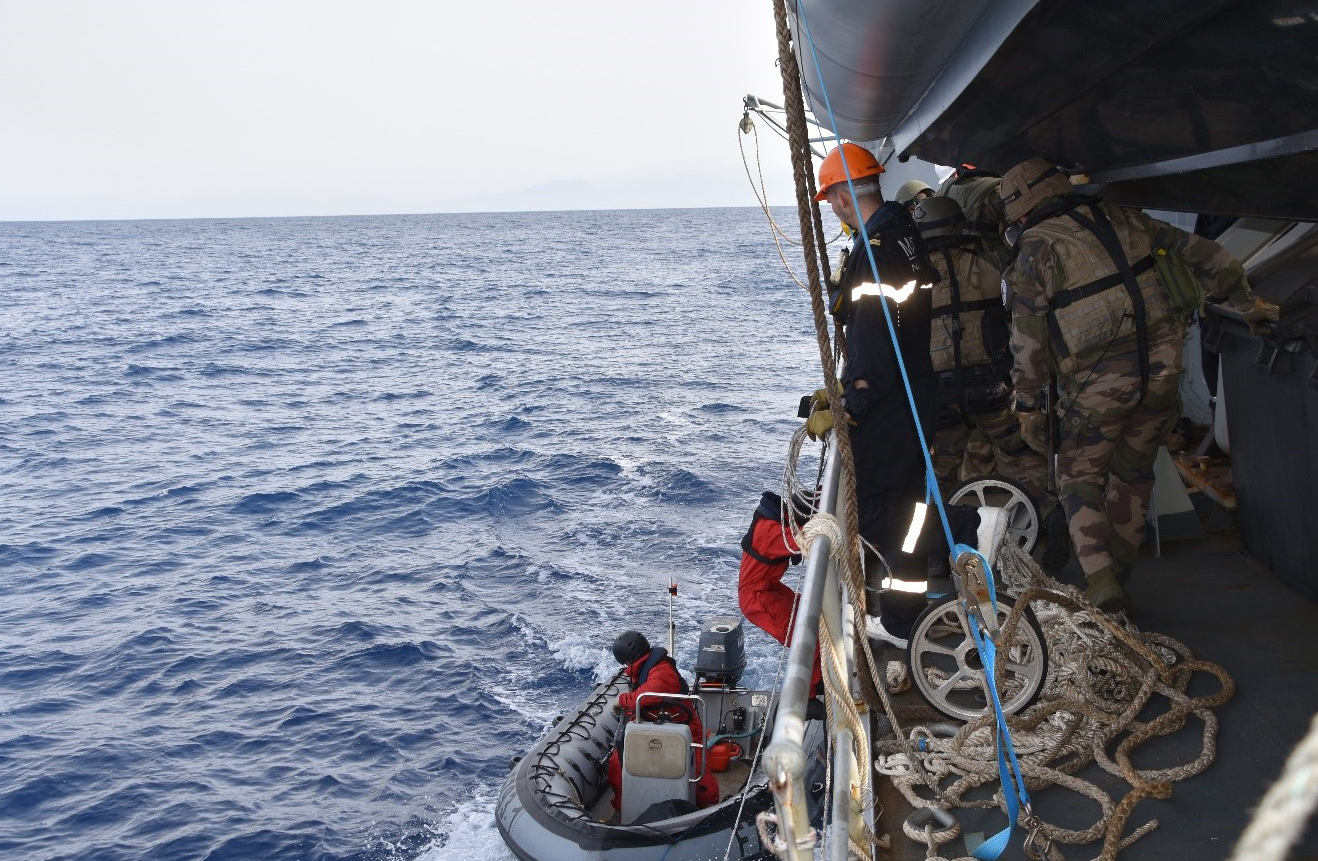 Méditerranée centrale – Le PHM Commandant Blaison entre en zone d’opération EUNAVFORMED IRINI