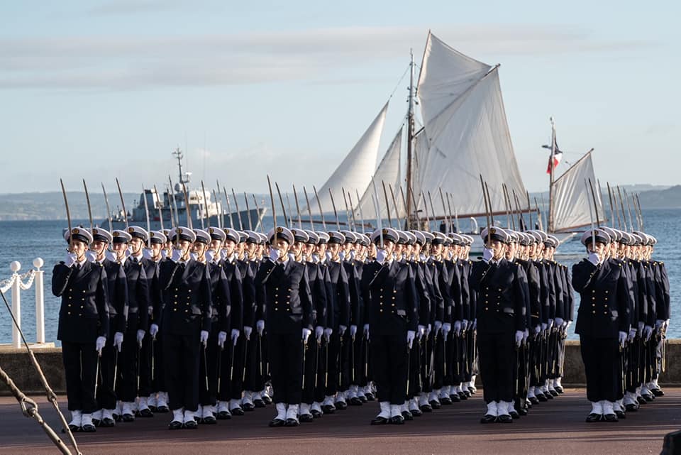  Cérémonie de présentation aux drapeaux de l’École navale