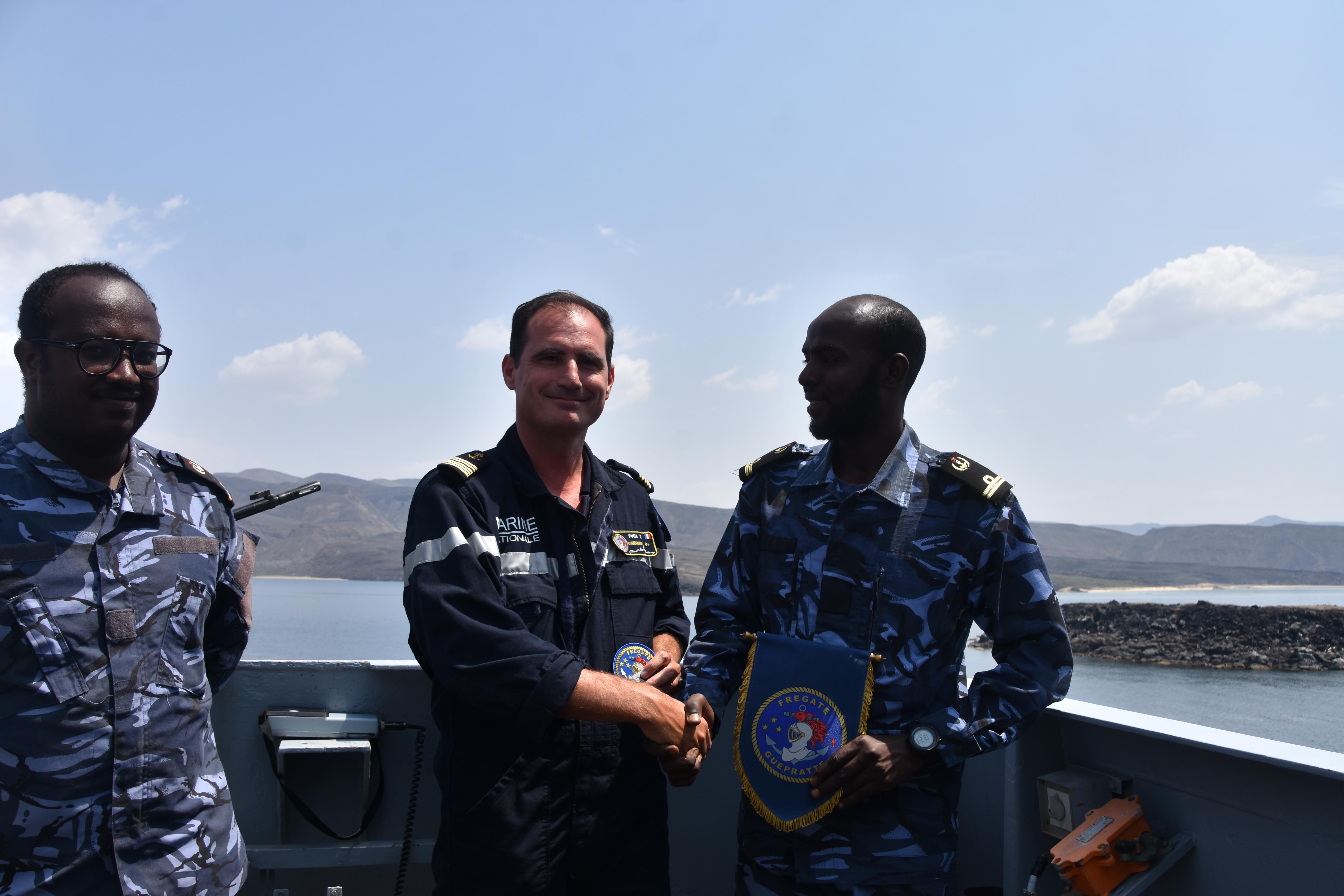  Coopération opérationnelle entre le Guépratte et les forces françaises stationnées à Djibouti