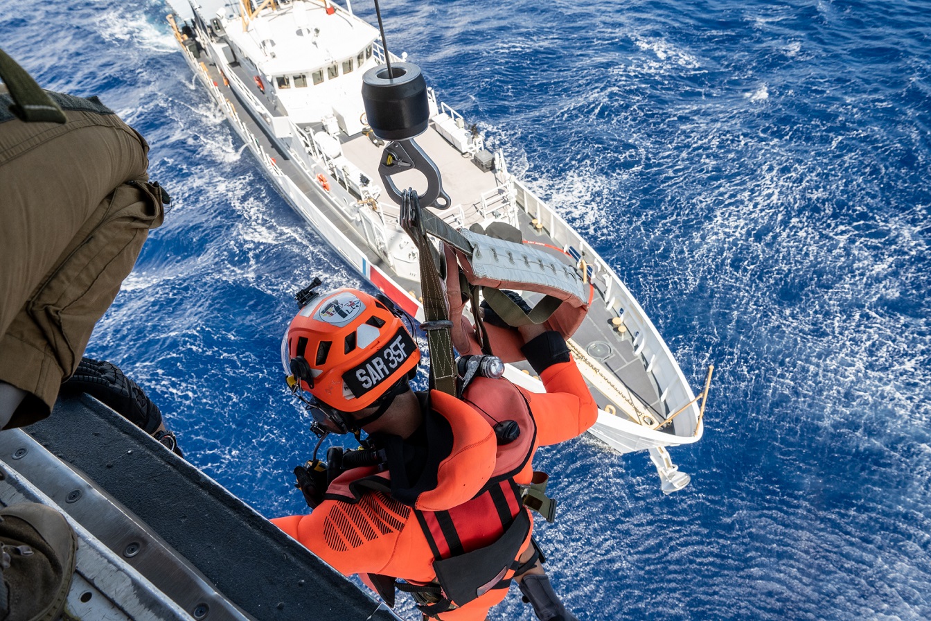 FAPF – Exercice de sauvetage maritime avec les US Coast Guards et les services de l’État