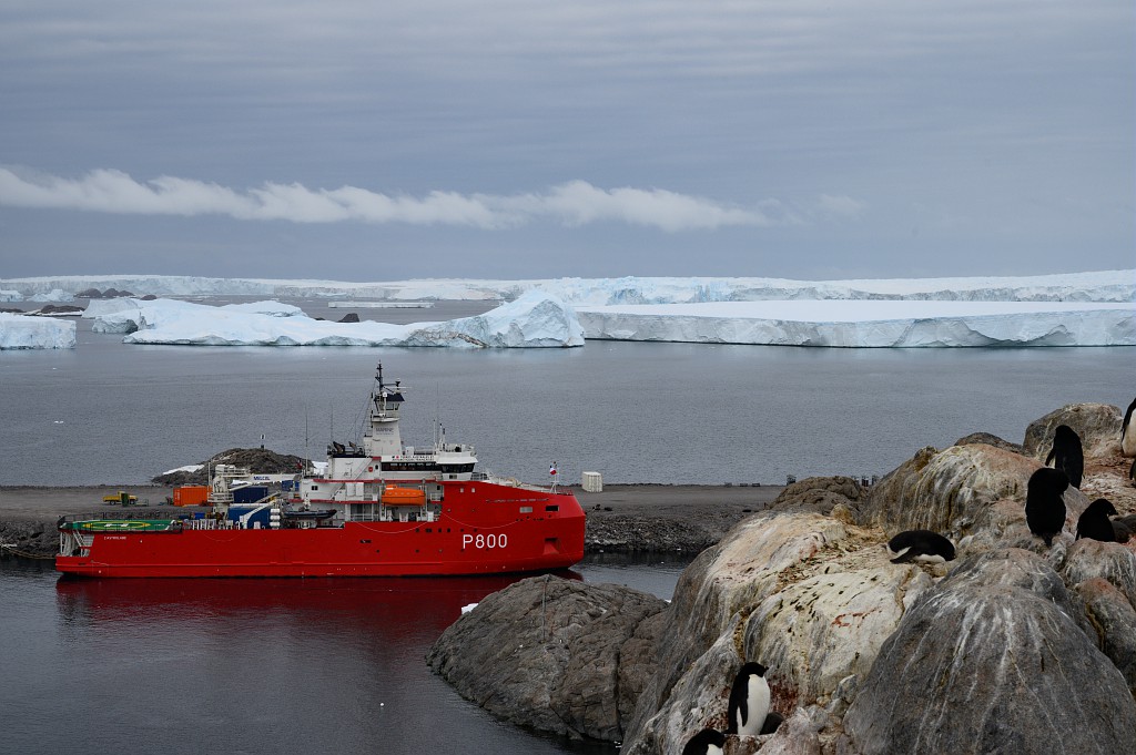  Fin de mission de soutien à la logistique en Antarctique pour L’Astrolabe