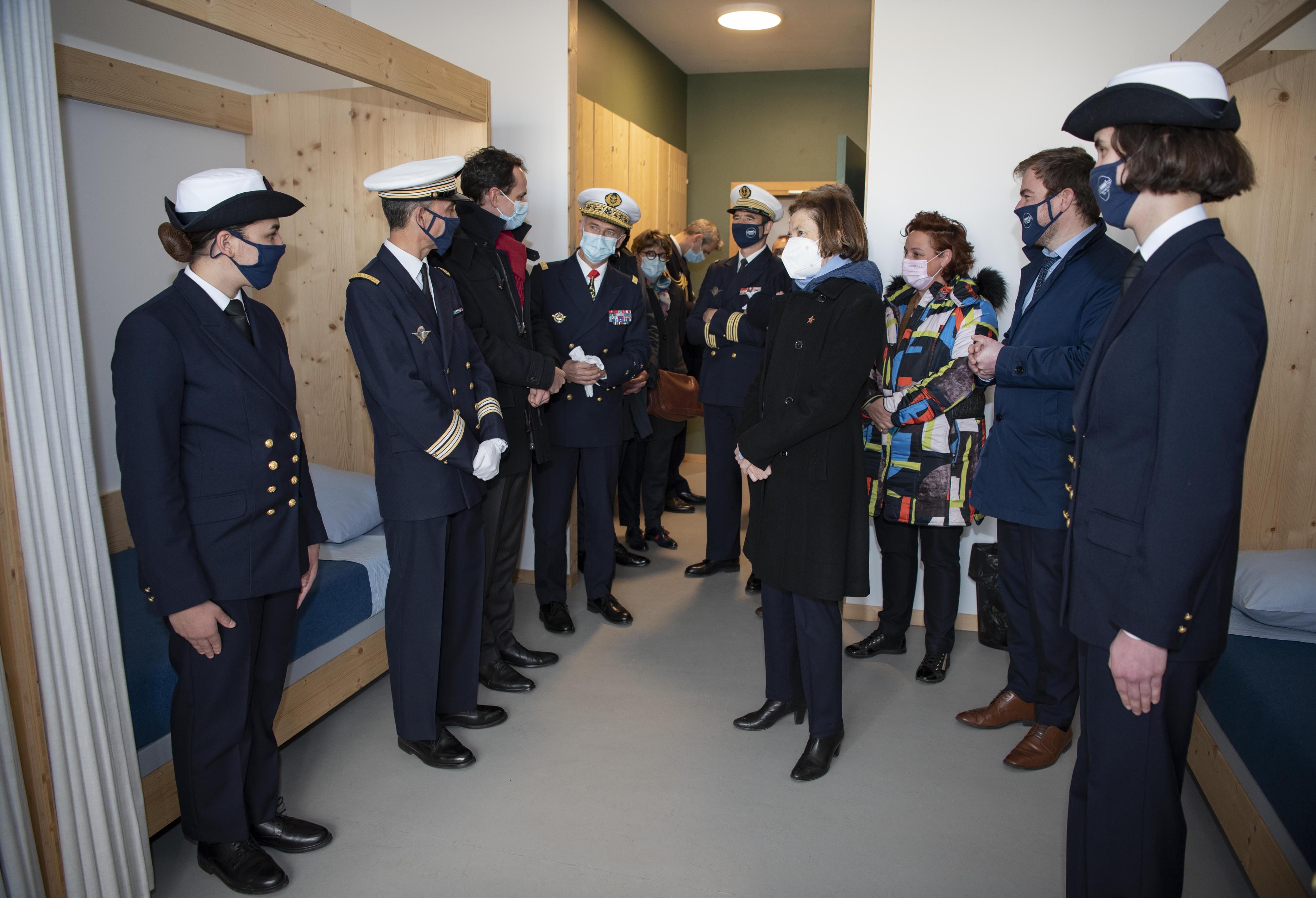 La ministre des Armées visite le nouvel internat de l’Ecole des mousses 
