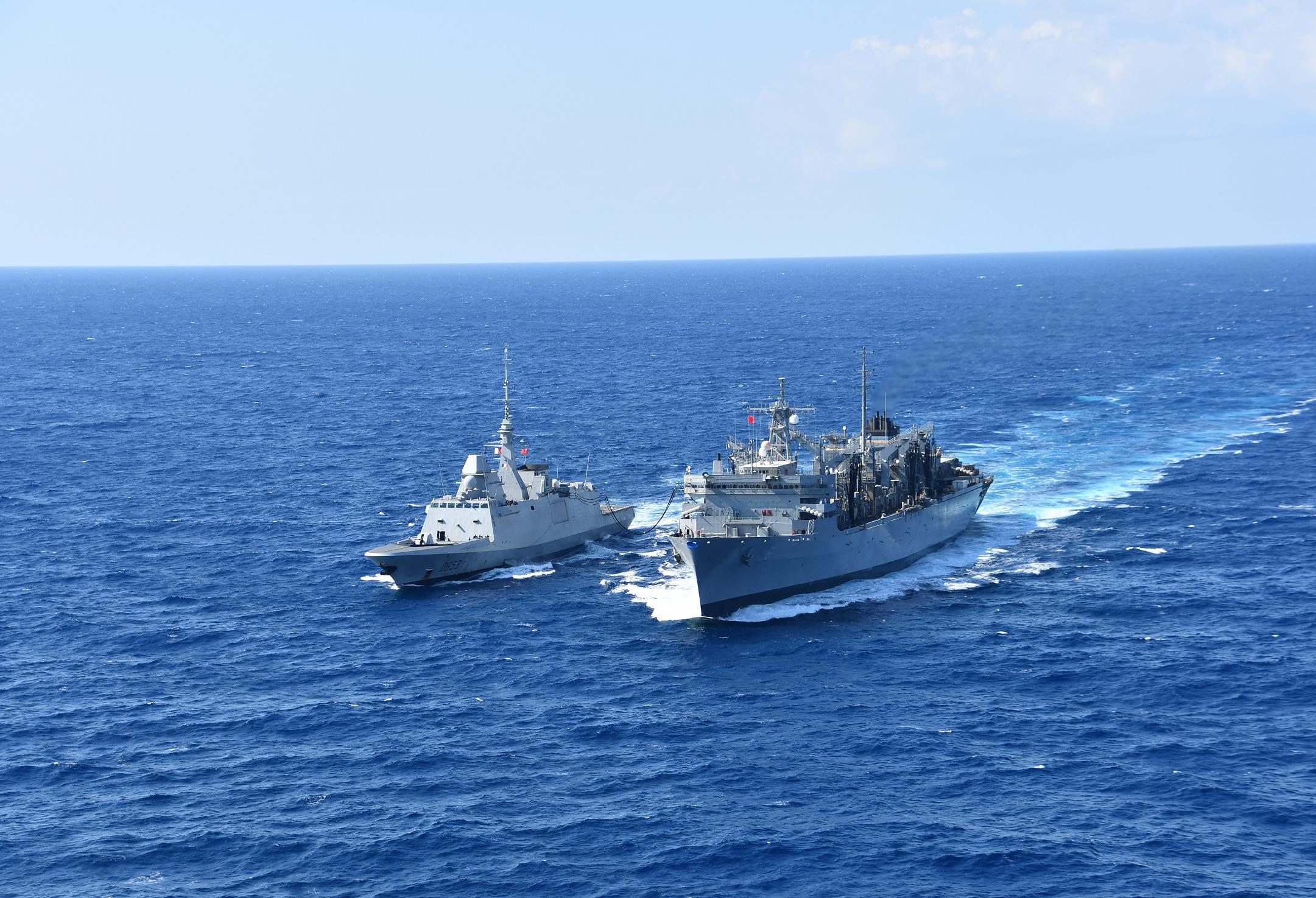 Méditerranée centrale – Le Languedoc poursuit ses activités de coopération au sein du groupe aéronaval de l’USS Harry S. Truman 