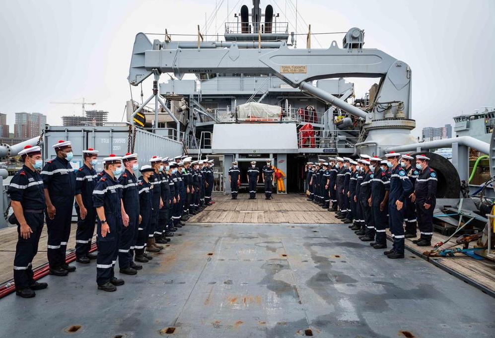 Atlantique Nord– Le BSAM Rhône en escale à l’étranger : première relève d’équipages