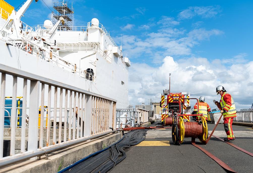  Base navale de Brest : exercice sécurité supérieur validé pour le Monge et les renforts extérieurs