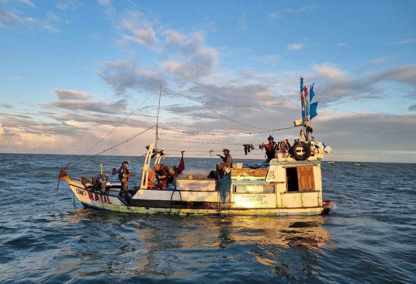  Les forces armées en Guyane engagées dans la lutte contre la pêche illégale