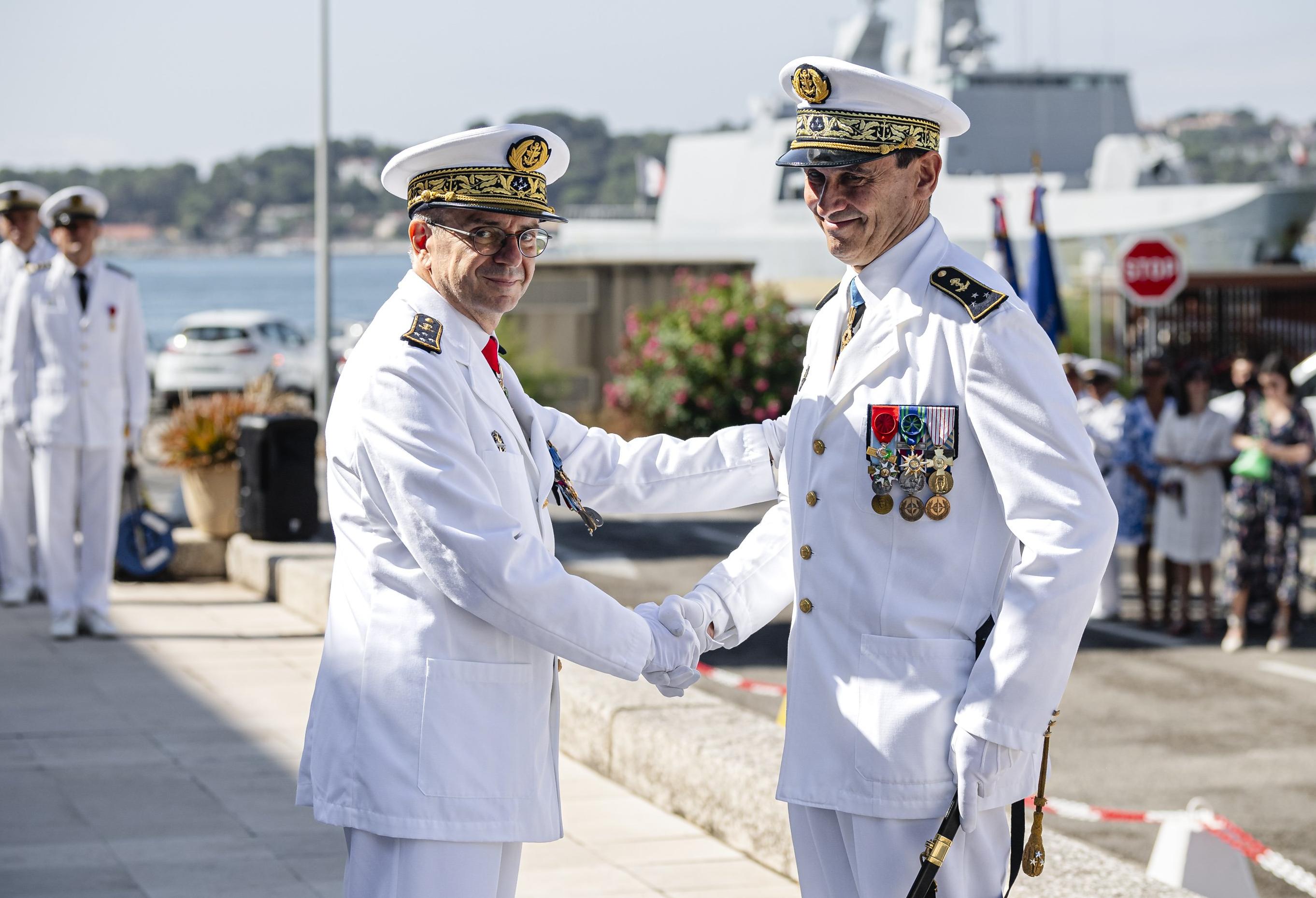  Le vice-amiral Daniel Faujour quitte la Marine après 39 années d’une carrière exceptionnelle